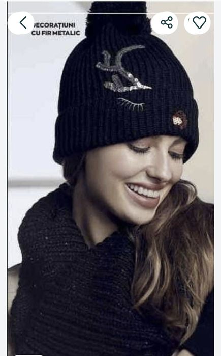 Fular cu fir metalic Reindeer Snood Avon