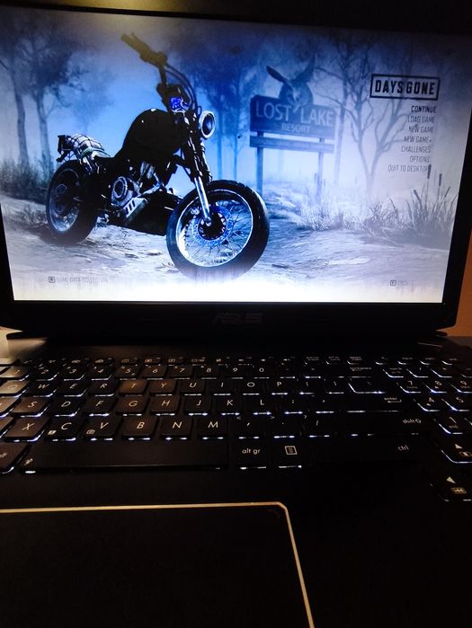 Asus rog laptop gaming model: G750JX, I7 -4700HQ