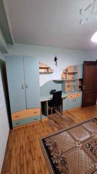 Тристаен апартамент в ж.к. Изгрев