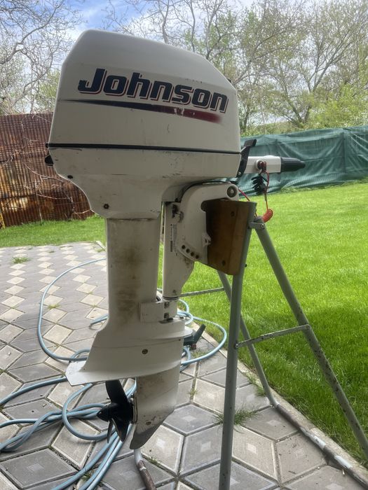 Motor johnson bombardier 6 cp an 2004