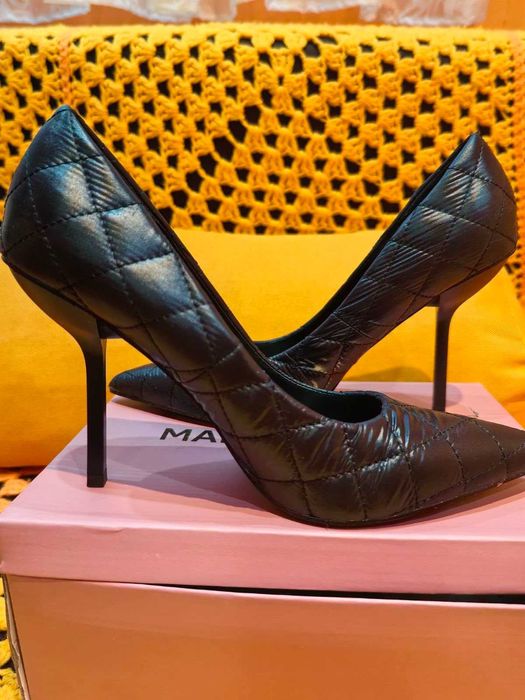 Продавам дамски обувки!