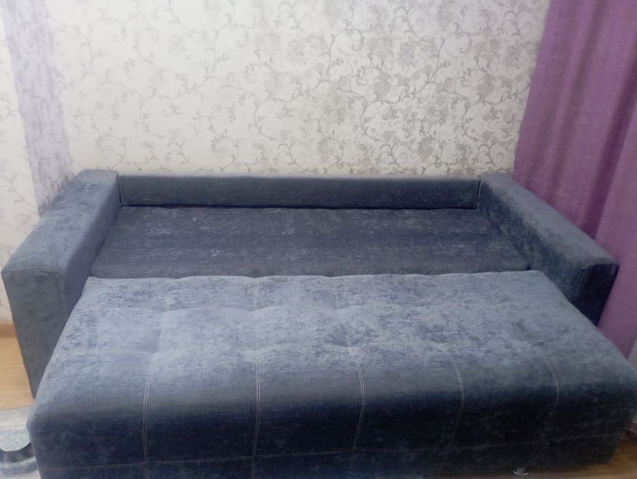 Диван 2.25 метра синий