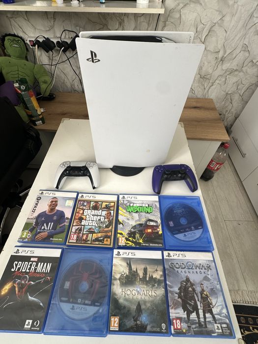 PlayStation 5 (Slim) - Digital Edition КАТО НОВА