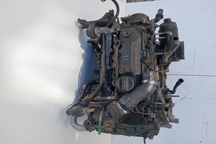 Motor fara anexe 1.4 D 8HX Peugeot 1007 prima generatie seria Minivan