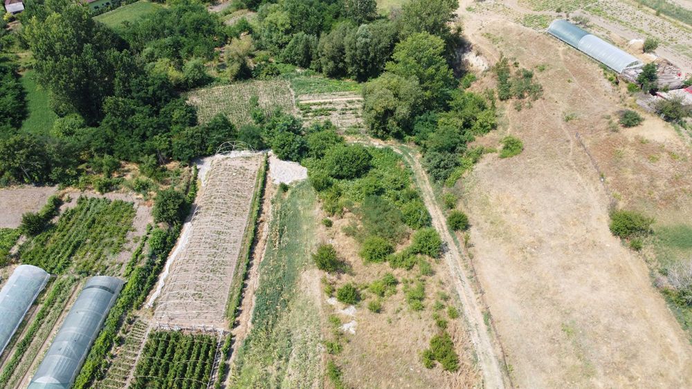 Teren intravilan zona lacului Geormane, sat Prunet