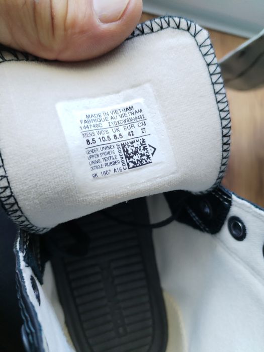 Adidași Converse