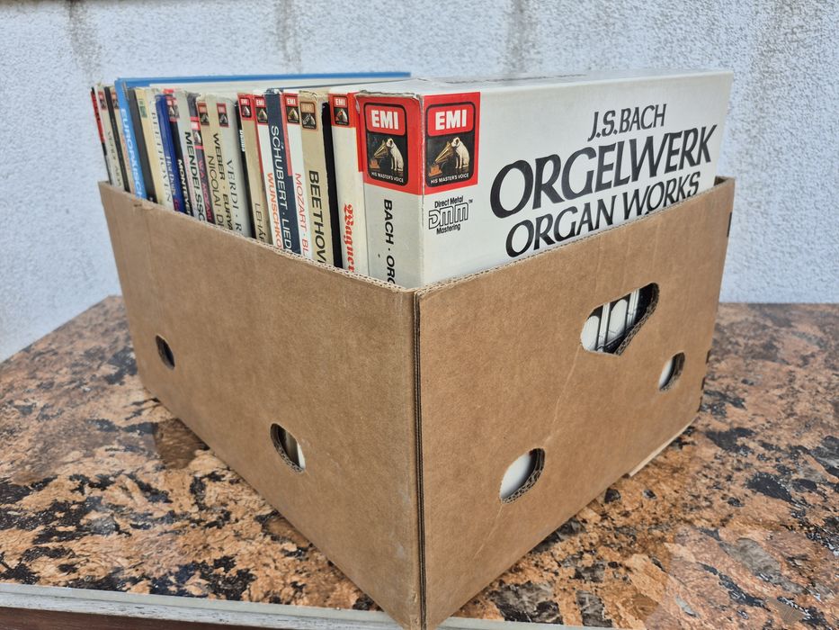 Vând Lot 150 Discuri Vinil colectia EMI HIS MASTERS VOICE muzica clasi