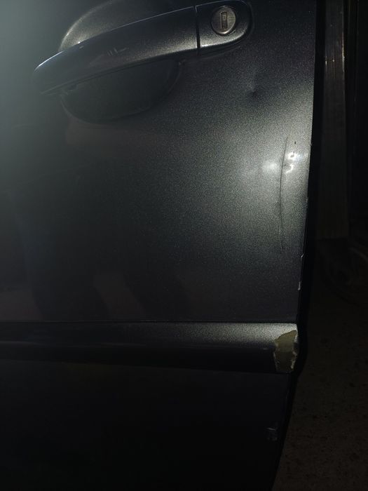 Предна лява врата за VW GOLF 5