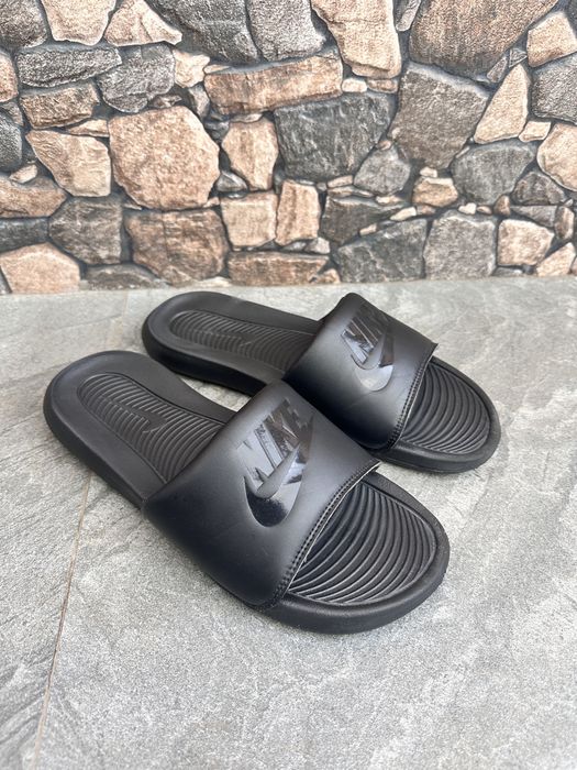 Papuci/slapi nike victori slides black marimea 44