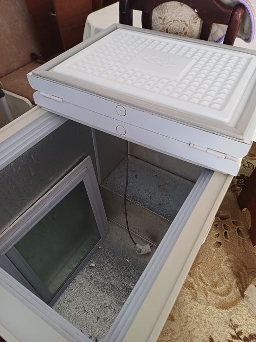 продам морозильник ларь 150л