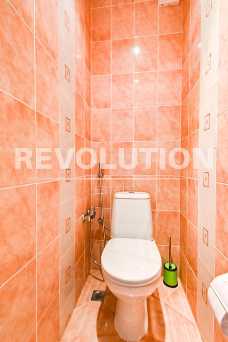 Дава се под наем Тристаен апартамент в София, Младост 1 - 88 кв.м за 700 € - Снимка #8