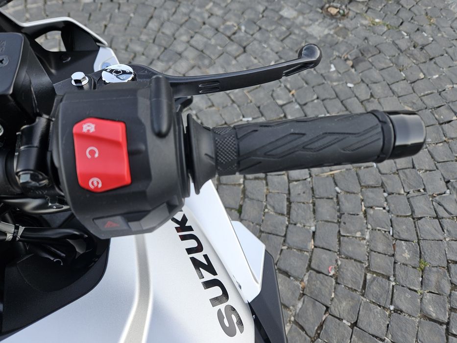 Suzuki GSX8R 2024