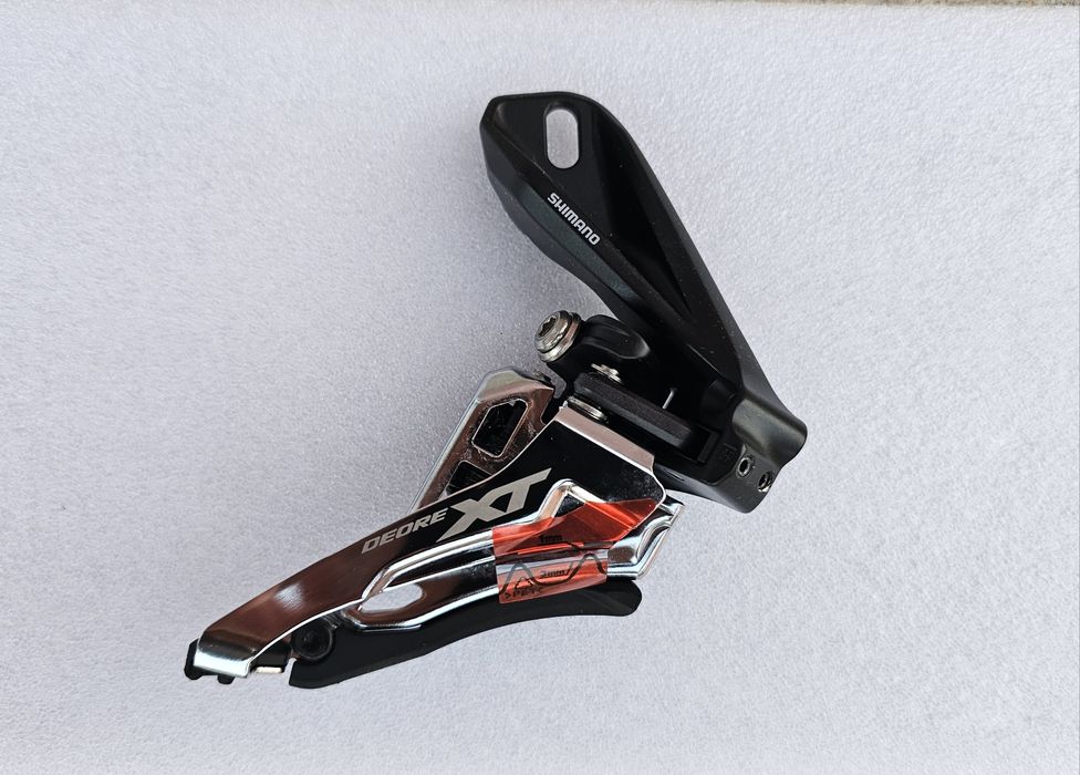 Schimbător pinioane fata Shimano XT, 2X12 V, Direct Mount.