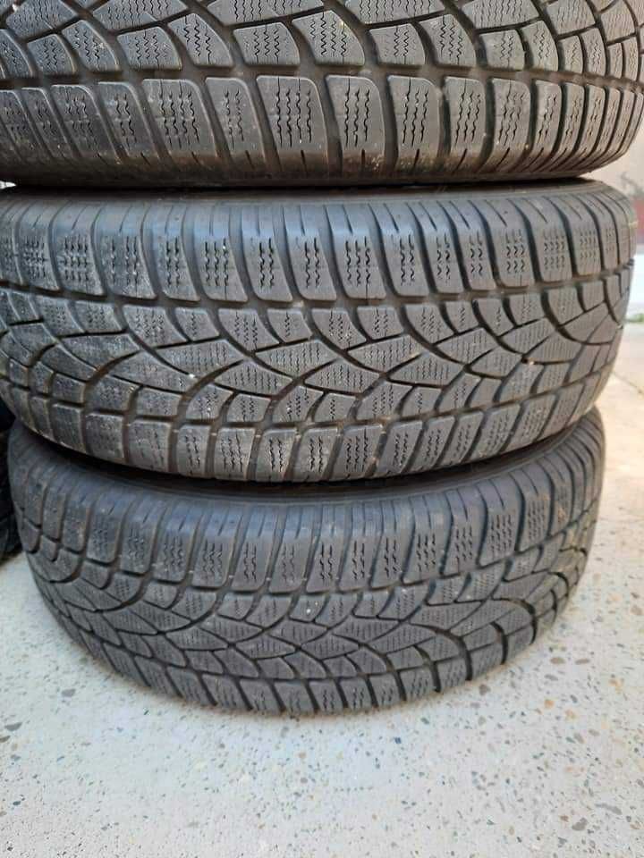 4 Броя 215/60/17 Dunlop 2х6,8mm, 2x6,2mm