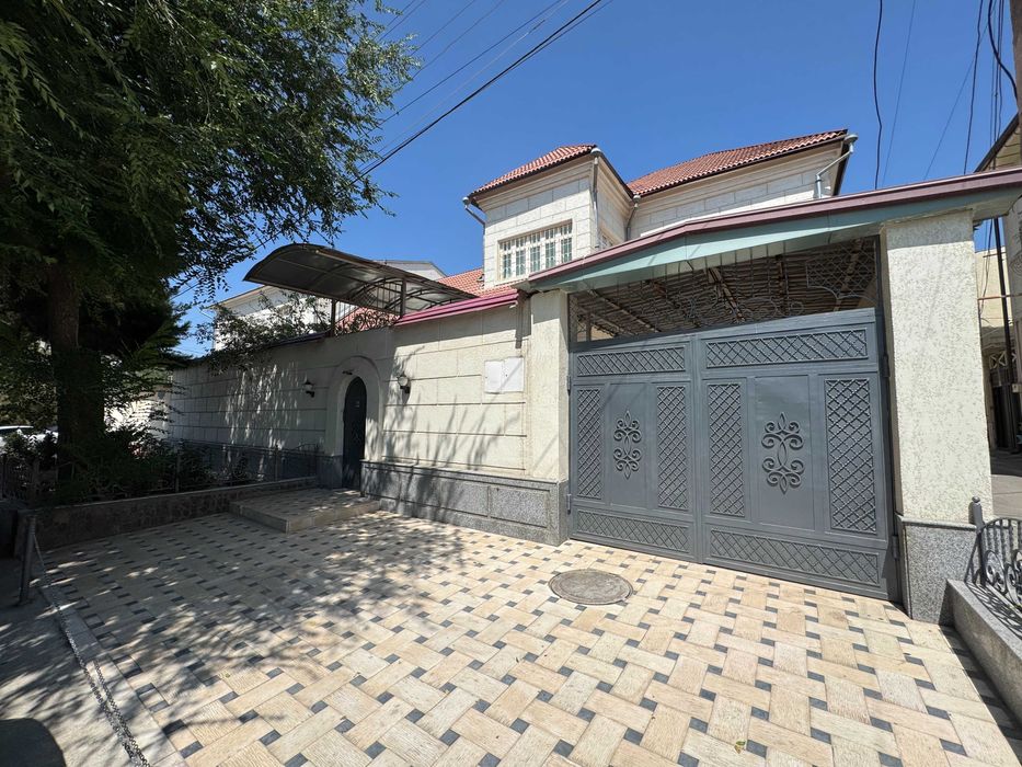 Сдается 2-х этажный дом (ул. Зиелилар)