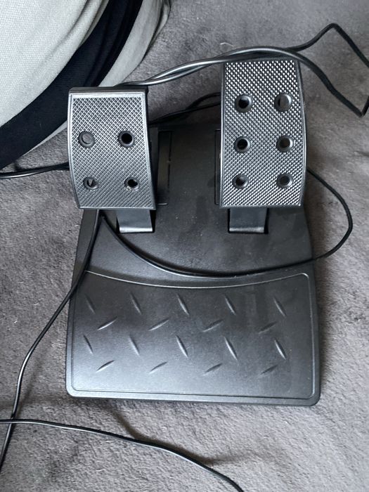 Волан и педали за каране