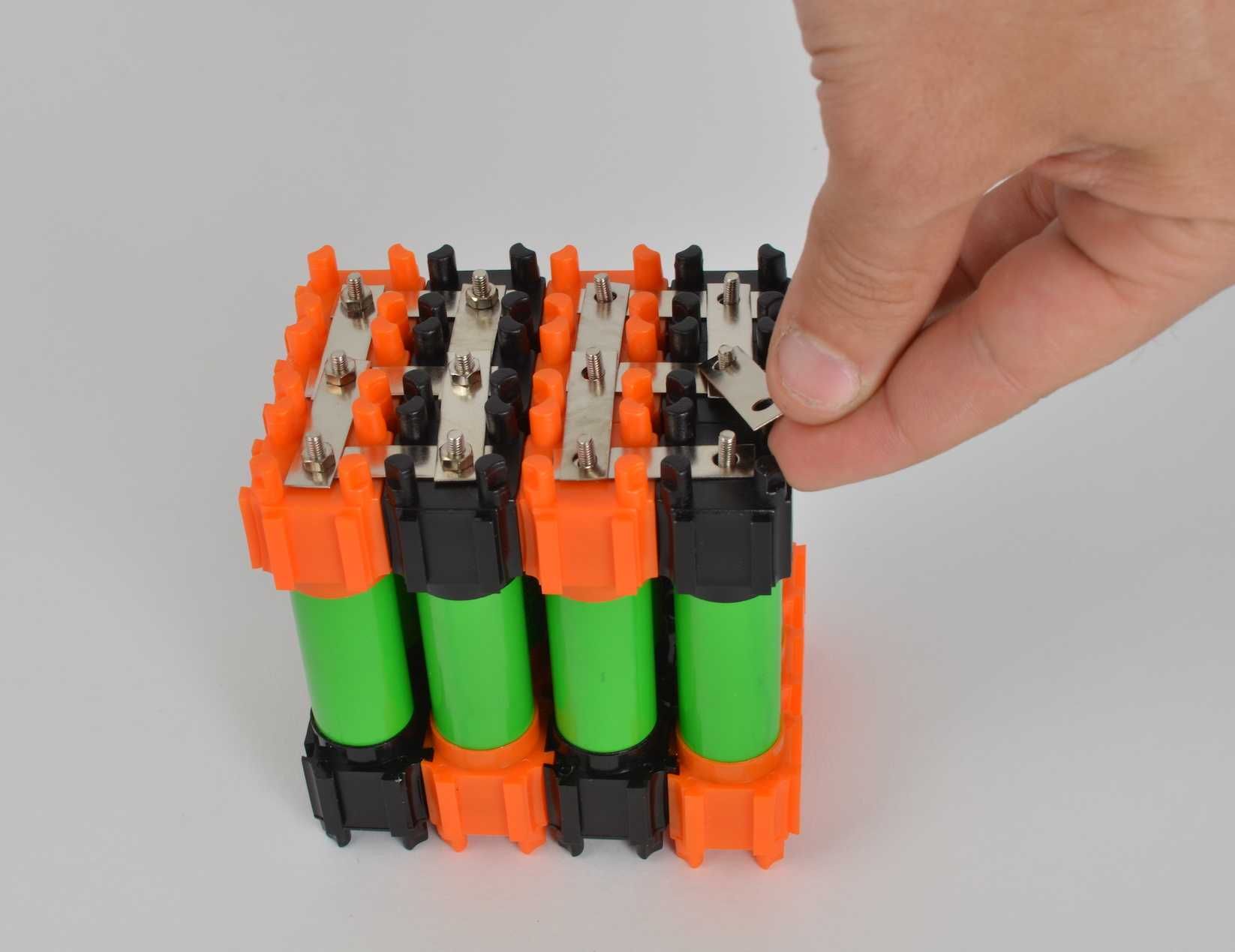 Suport fixare Acumulatori sau baterie Li-Ion asamblare de tip LEGO