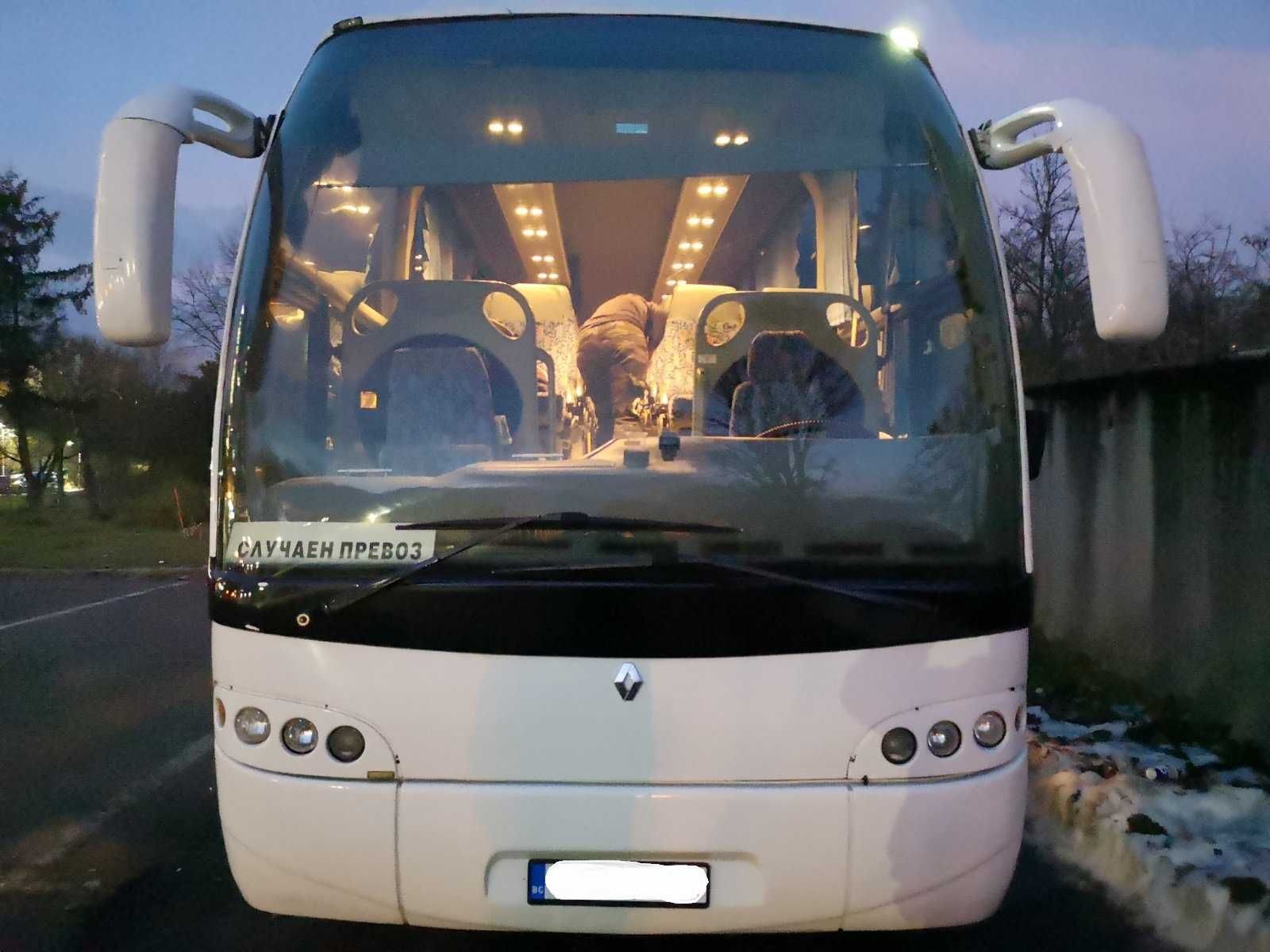 Продавам автобус Renault SFR 115 ILIADE 55 местен