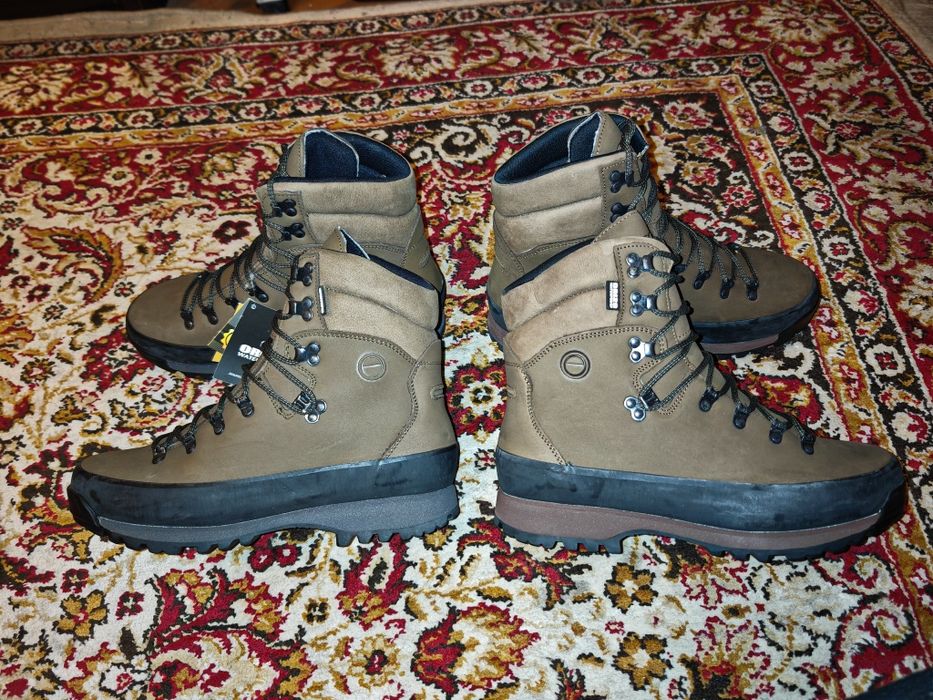 Bocanci Orizo Ridge, mărimi de la 41 la 47,din piele, noi,cu etichetă!