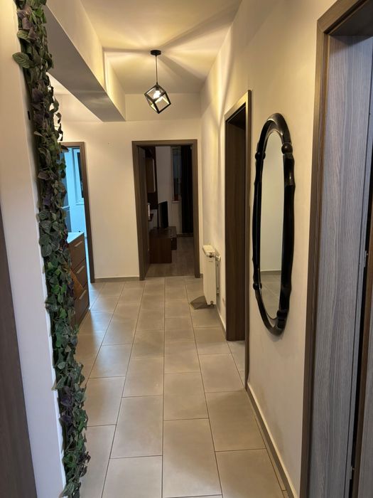 Apartament 3 camere cu terasa si 2 bai – parter