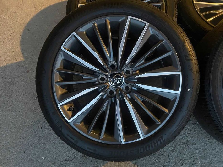 Jante 18" Toyota Avensis anvelope Bridgestone 225 45 senzori presiune