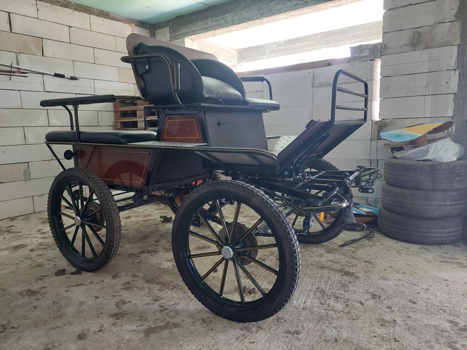 Vând trasura maraton