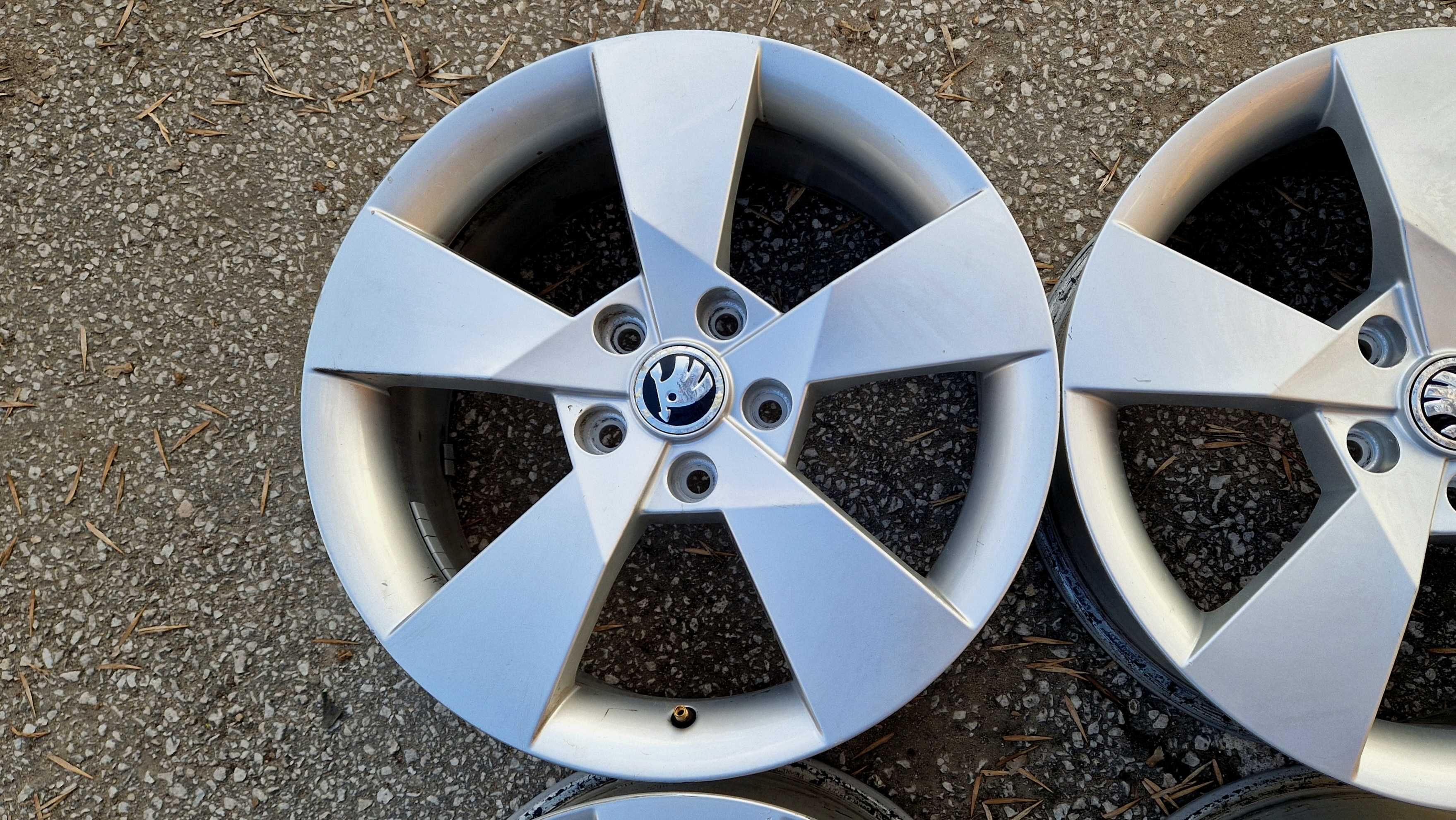 Шкода 17 5х112 лети джанти Skoda Octavia Superb Karoq Yeti. 5x112