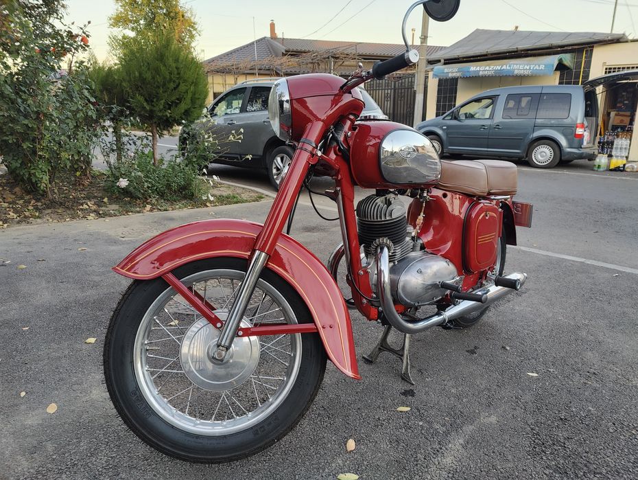 Vând jawa 250 1960
