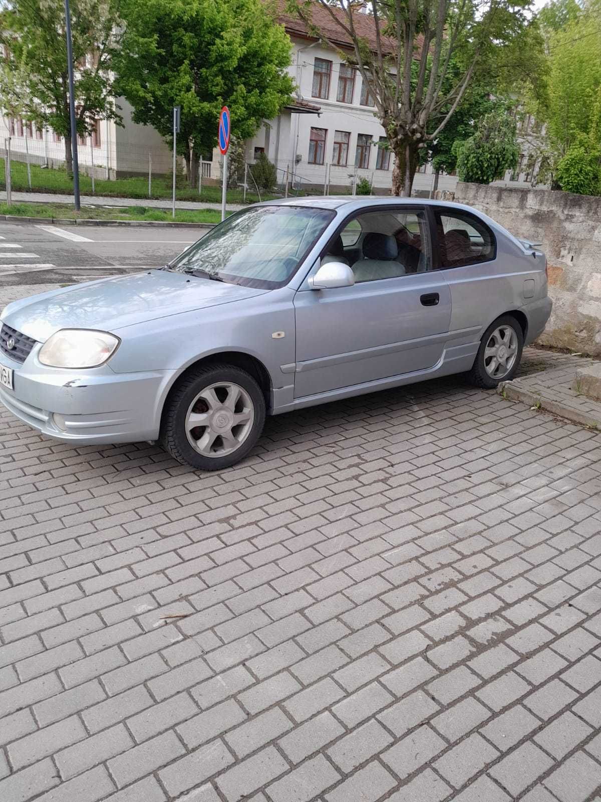 De vanzare Hyundai accent an 2004,motor 1,5 diesel