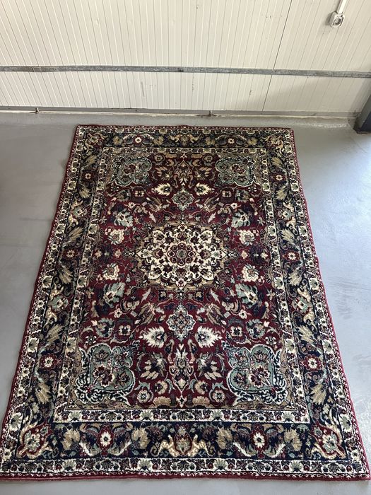 Персийски вълнен килим 170/240 см.