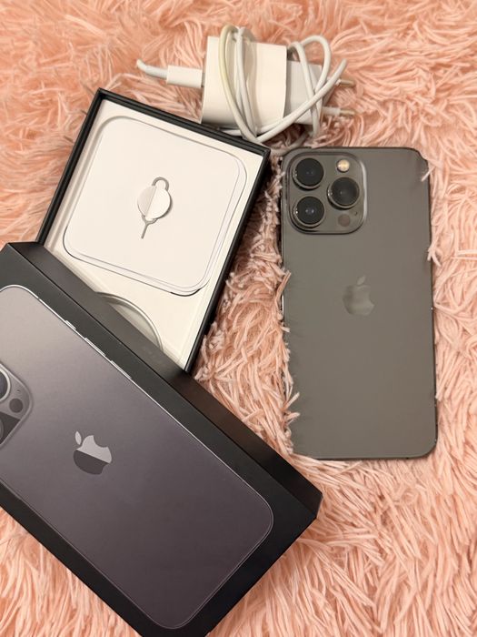 Iphone 13 pro 256 gb + зарядно с адаптер