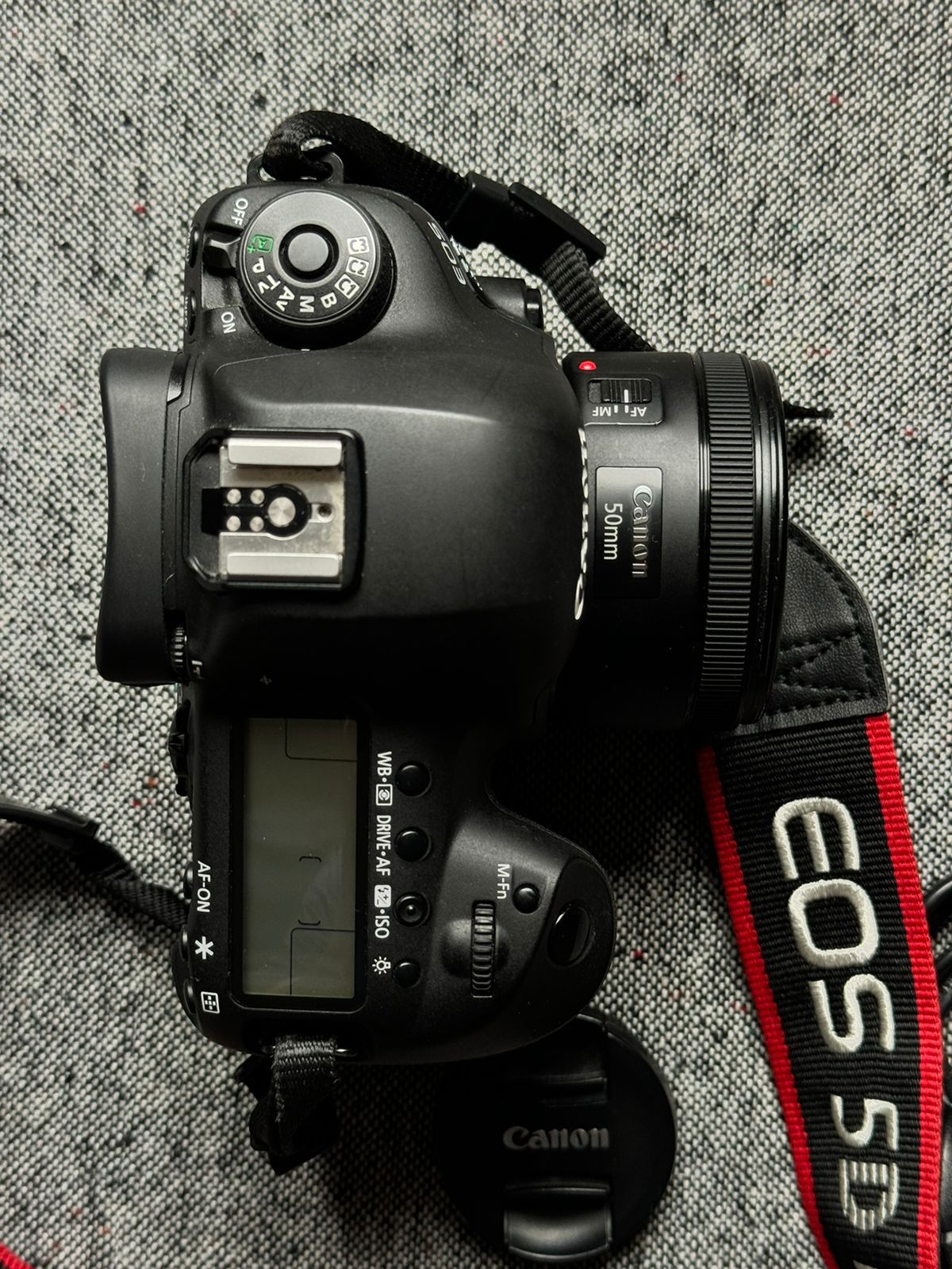 Зеркальная фотокамера Canon EOS 5D Mark IV Body
—С оптикой 50mm ef/1,8