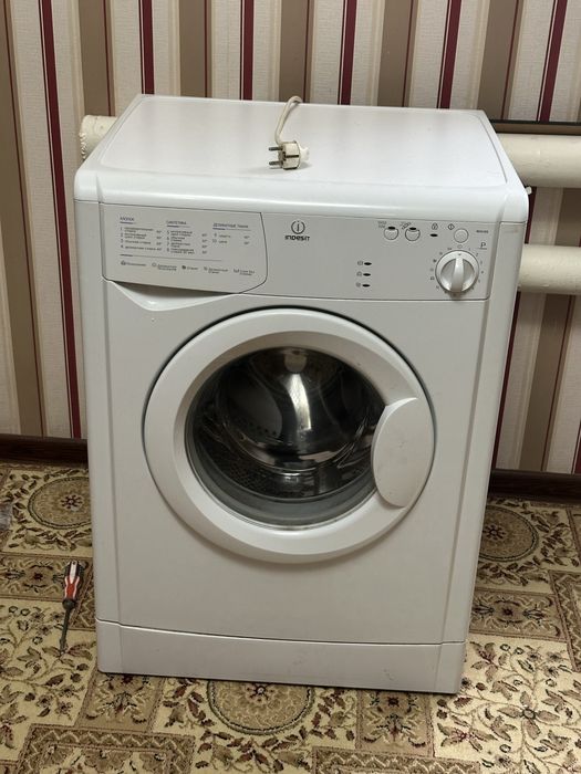 Стиральная машина indesit