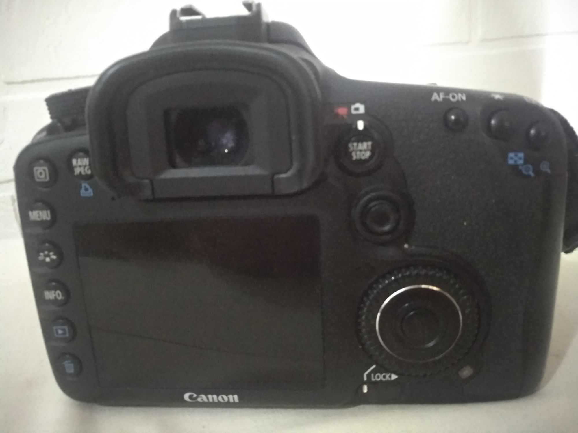 Canon 7D EOS 18-135 nano usm