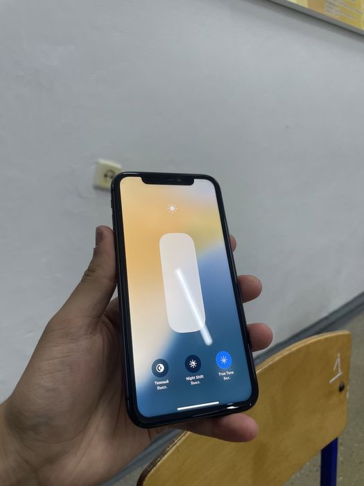 Продам iphone 11