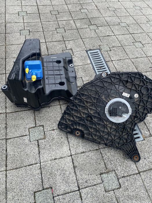 Rezervor adblu audi A4 A5 A6 A7 8W131878AQ .AC