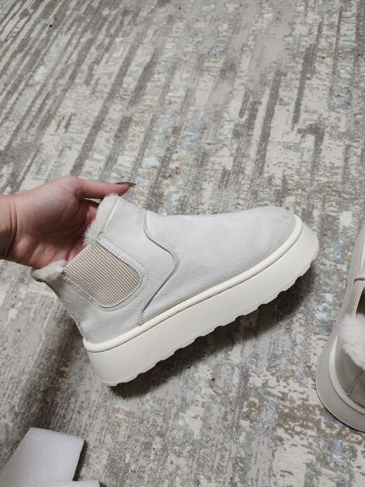 Обувь угги новые ботинки