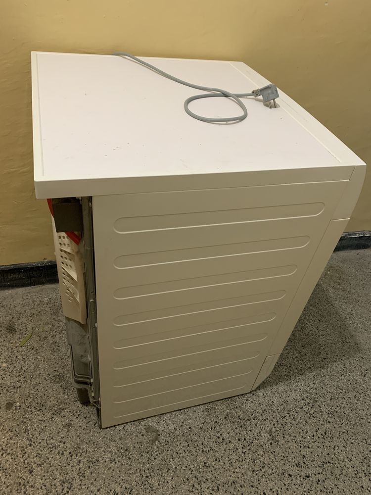 Сушилня Electrolux 8кг, за ремонт
