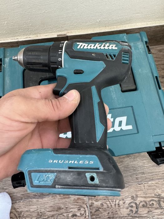 Акумулаторен винтоверт MAKITA