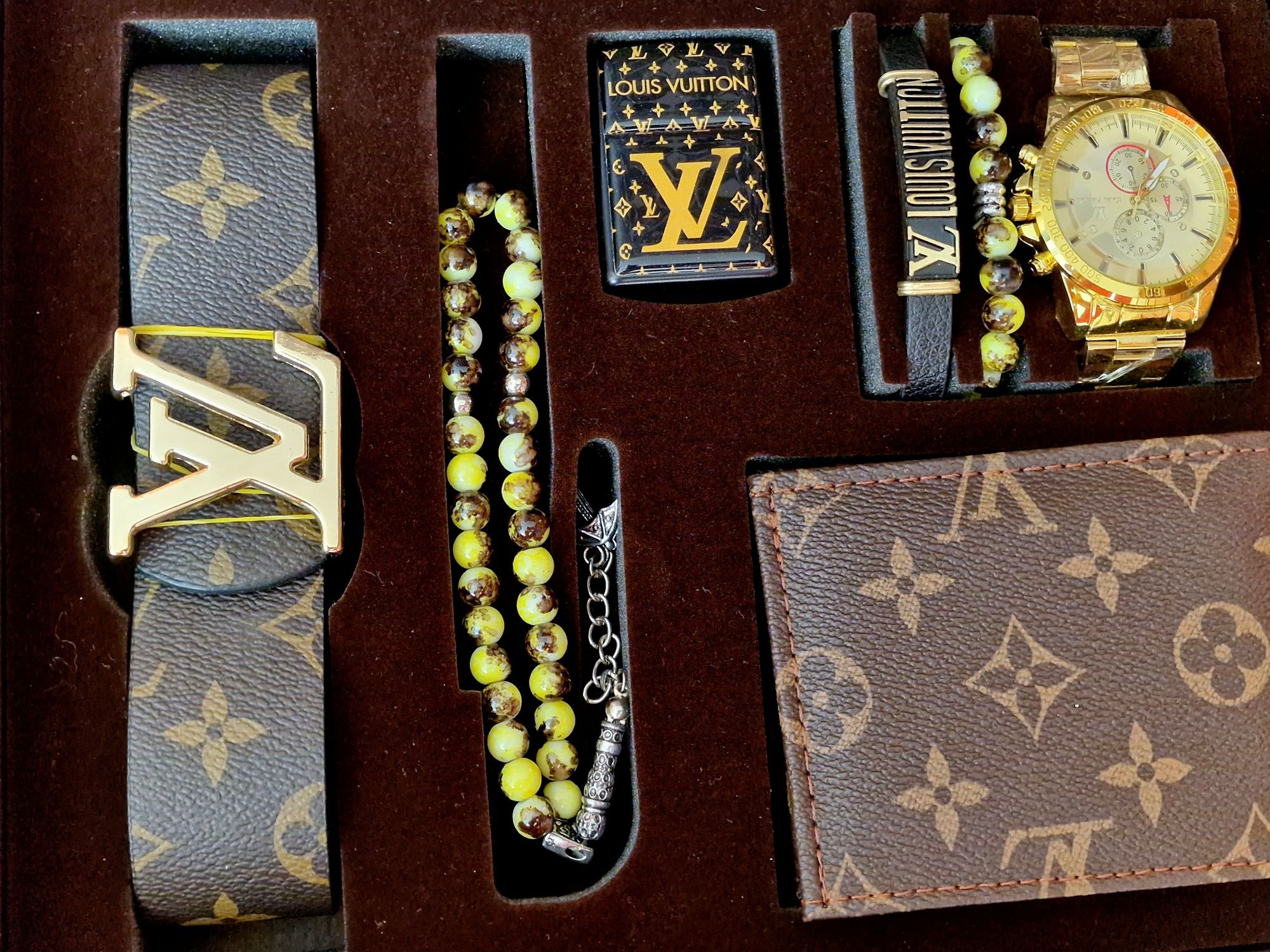 Trusa cadou barbati Louis Vuitton (7 articole),cutie,saculet  inclus