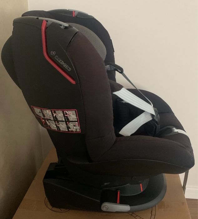 Maxi Cosi Tobi столче за кола