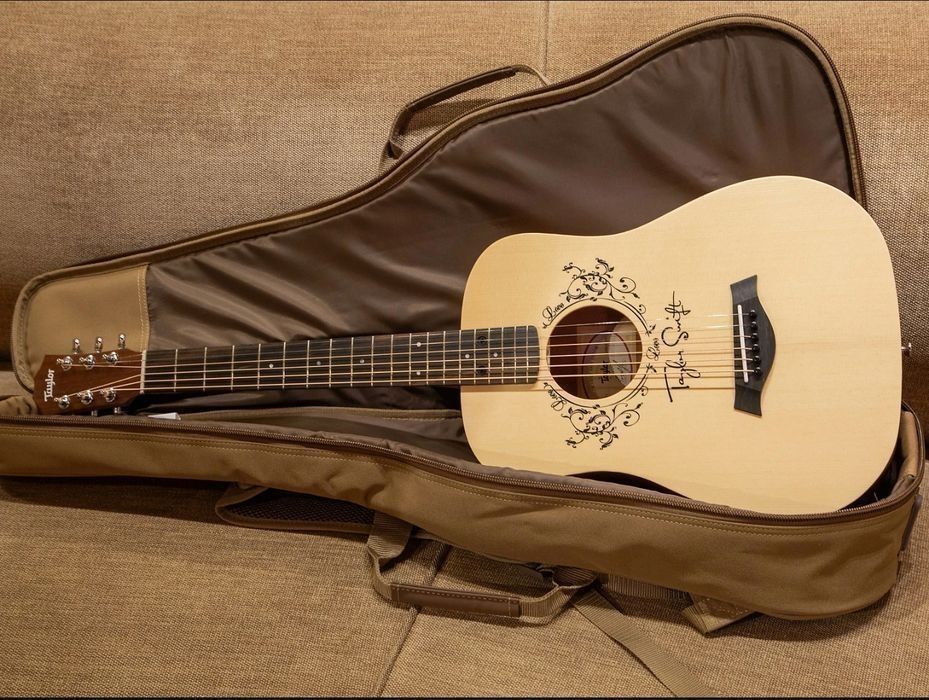 Гитара из США Taylor TS-BTe