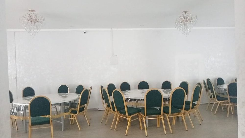 Продам столы и стулья