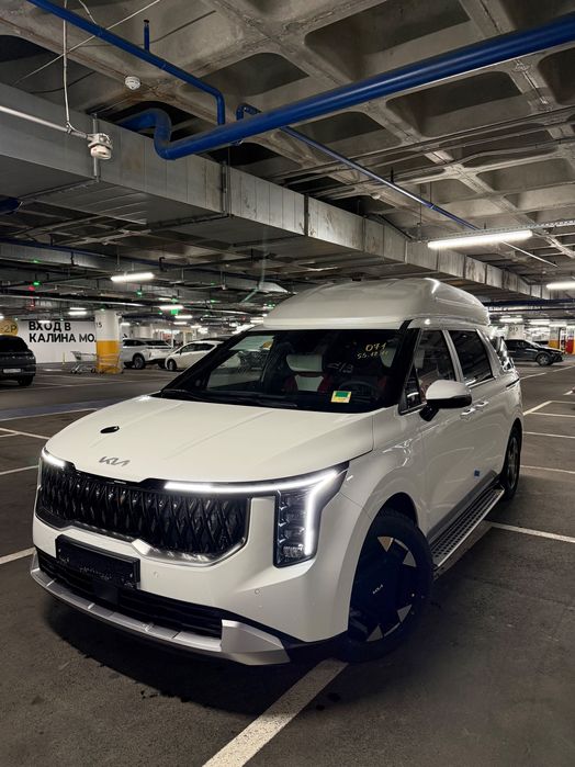 Kia Carnival High
Limousine