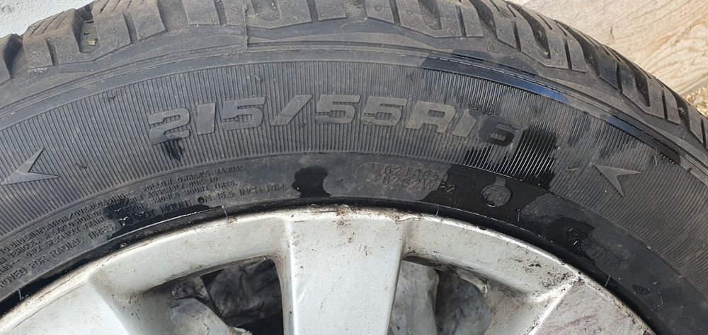 Vând jante cu cauciucuri ,R16 ptr. Vw