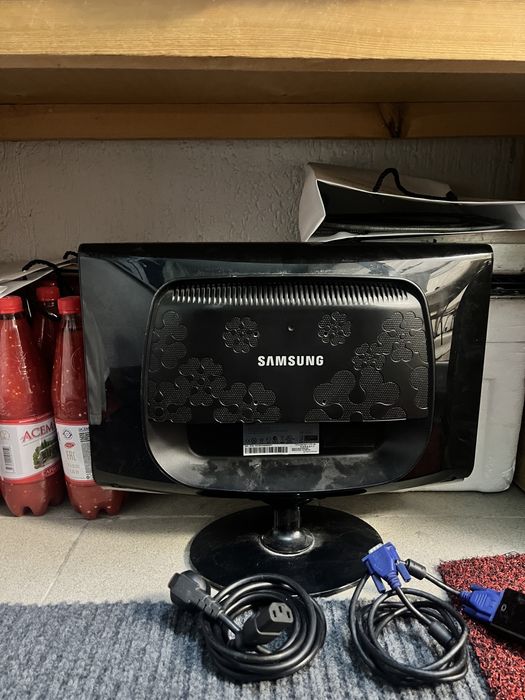 Монитор samsung.