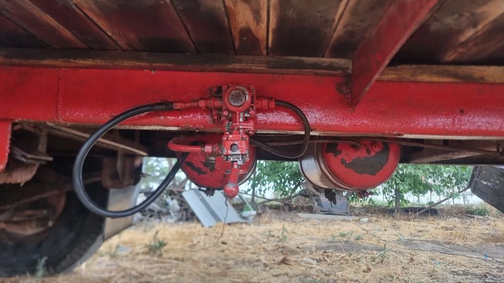 Vand sau schimb cu auto