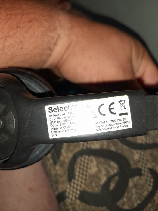 Vând casti wireless