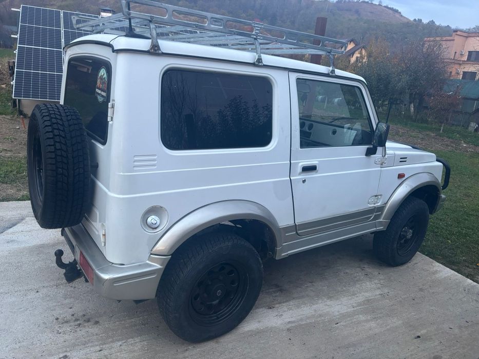 Vând Suzuki Samurai Diesel
