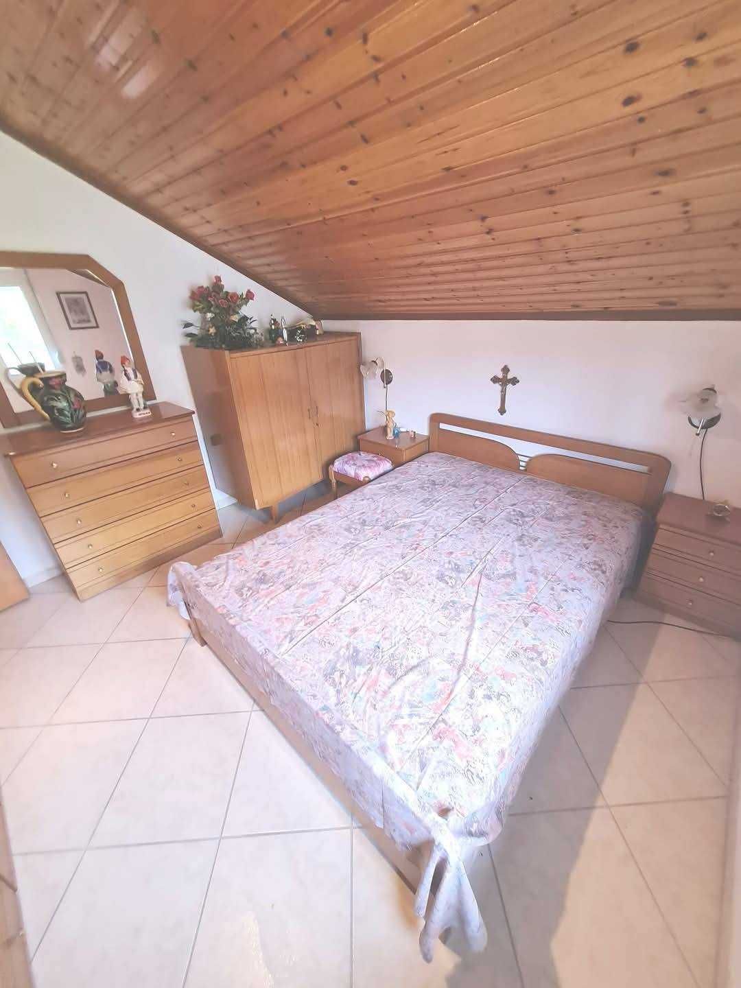 Продава 2-ет къща 130 м2 с гледка към морето и двор 500м2 в Аспровалта